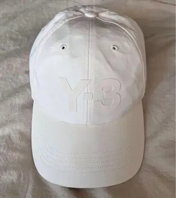 Y-3 클래식 로고 캡