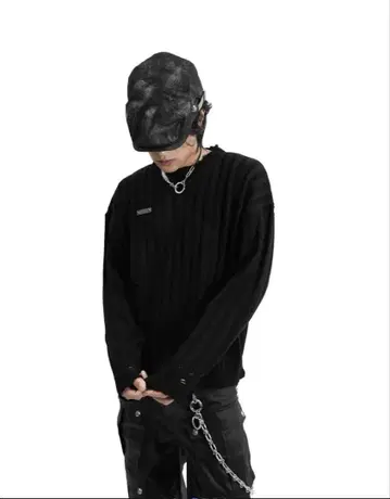 가격 인하 ROSEN KREUZ 데미지 니트