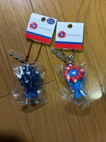 [새상품 2개] 만박 미야쿠미야쿠 입체 PVC 키링 글리터 & 노멀 컬러