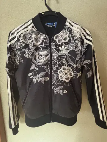 adidas 트랙 자켓 플라워 꽃무늬 올 패턴 블랙 S