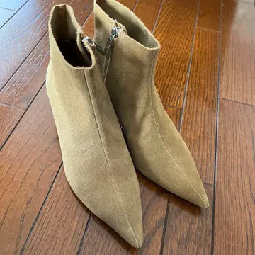 ZARA 베이지 스웨이드 스틸레토 부츠