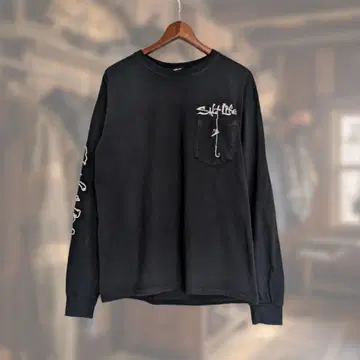 SALT Life 롱티 리브 소매 그래픽 로고 타입 아웃도어