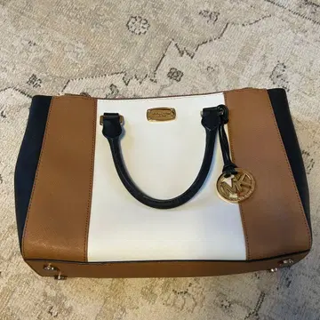 MK 토트백 브라운 화이트 네이비