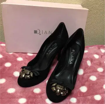 다이애나 블랙 스웨이드 펌프스 풀 사이드 저스길리티 이네드 자라