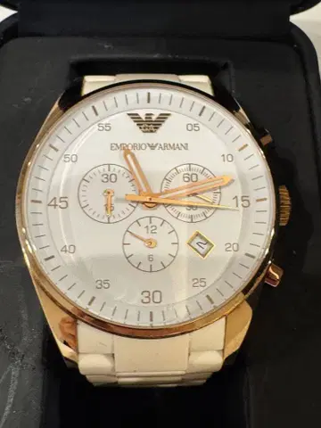 EMPORIO ARMANI 크로노그래프 손목시계 화이트 x 골드