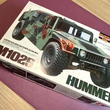 타미야 M1025 HUMMER (다이캐스트 도색 완료 반제품 키트)