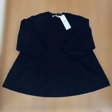 새상품 택 포함 23구 네이비 니트
