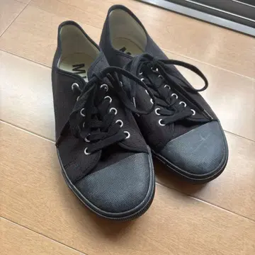 MHL 블랙 스니커즈 24cm