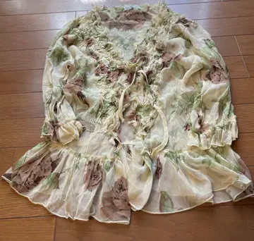 Dancing Heart 꽃무늬 프릴 블라우스 하오리