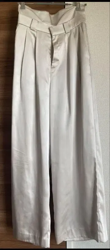 SNIDEL 아이보리 와이드 팬츠