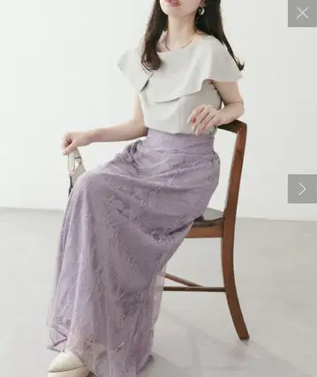 natural couture 라벤더 레이스 플레어 스커트