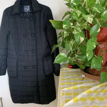 지윤코 시마 퀼팅 블랙 코트 used 새상품급