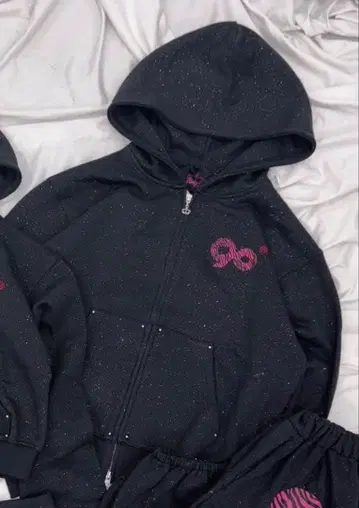 90 Logo Glitter Zip Hoodie