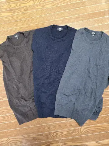 UNIQLO 메리노울 니트 3색 세트 브라운 네이비 그레이