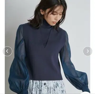 스나이델 시어 슬리브 레이어드 니트