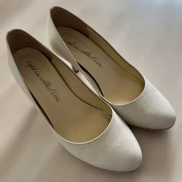 sophia collection 화이트 펌프스 SIS