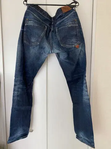 HERITAGE 다크 블루 데님 팬츠