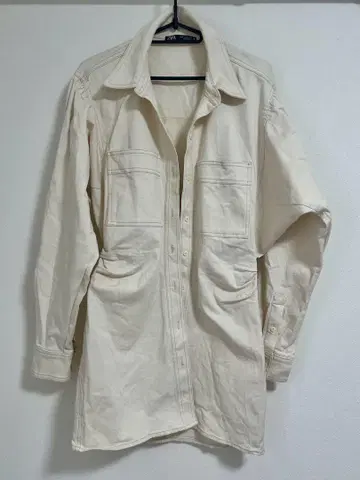 ZARA 아이보리 자켓