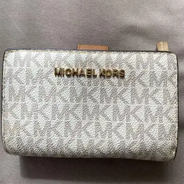 MICHEAL KORS 이단 접이식 지갑