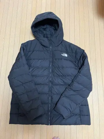 THE NORTH FACE 블랙 다운 자켓 후드 부착