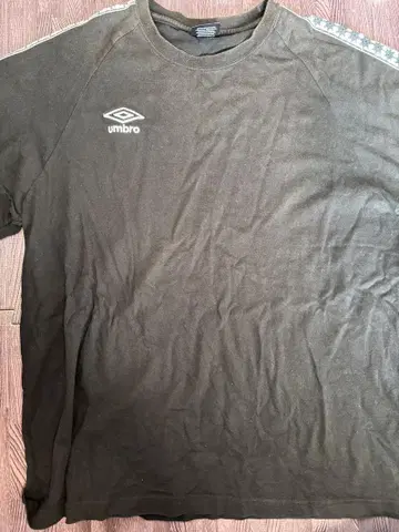 umbro XL 블랙 T셔츠 래글런 슬리브