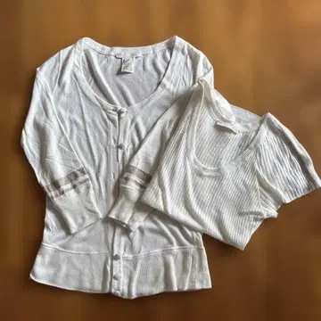 BALLY 화이트 가디건 오부 소매