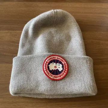 CANADA GOOSE 알래스카 그레이 니트 모자