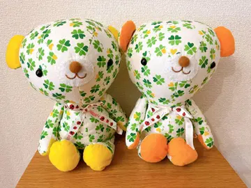 핸드메이드? 클로버 패턴 곰 봉제 인형 2체 세트