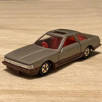 토미카 도요타 소아라 2800GT No.5 1/65