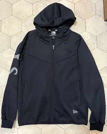 NEW ERA Y's 콜라보 블랙 후드티 M 사이즈