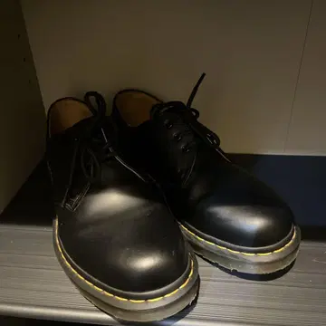 [ 새상품급 ] 닥터마틴 3홀 슈즈 27cm