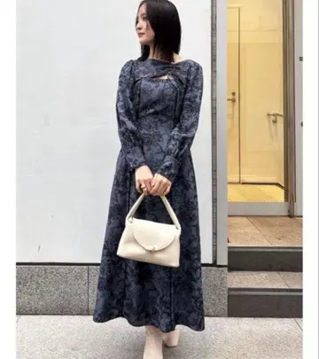 LAGUNAMOON 데콜테 커팅 주이 원피스 S 네이비