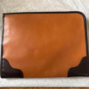 Complex Gardens 가죽 클러치백