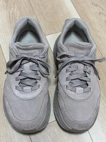 호카 오네오네 HOKA ONE ONE 본디 L 스웨이드 29cm