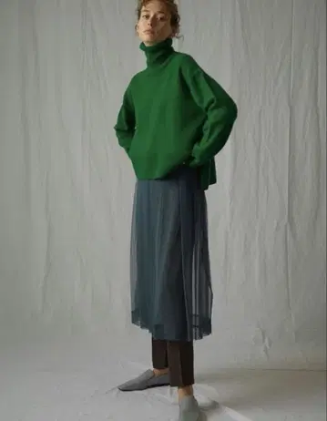 [ 새상품급 ] 르쉘부르 Tulle Tucked Skirt 34 레이어드