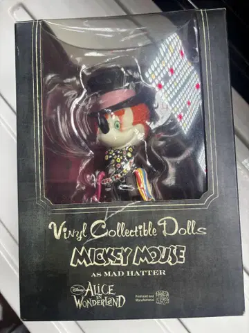 메디콤토이 미키마우스 (MAD HATTER Ver.)
