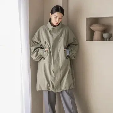 LOWRYS FARM 볼륨 몬스터 코트