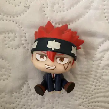 매쉬 도트 큐룽하게 쳐다보는 포즈