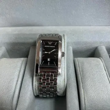 EMPORIO ARMANI 블랙 손목시계