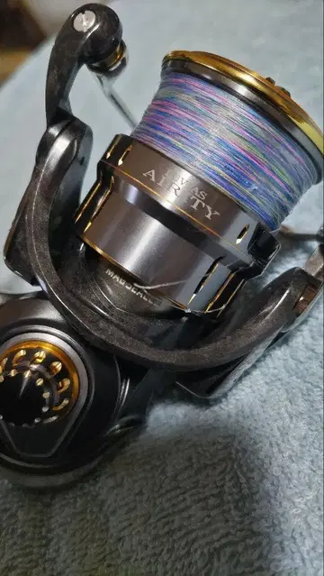 DAIWA LT2500 스피닝 릴