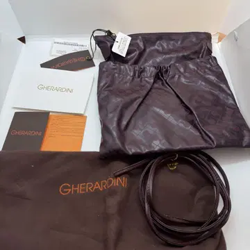 [ 새상품 ] GHERARDINI 숄더백 우레탄 퍼플
