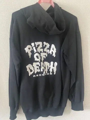 PIZZA OF DEATH 블랙 후드티