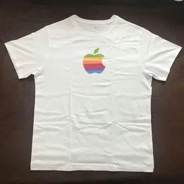 Apple 실리콘밸리 본사 애플 레인보우 로고 T셔츠 화이트