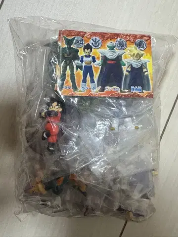 드래곤볼 캡슐 토이