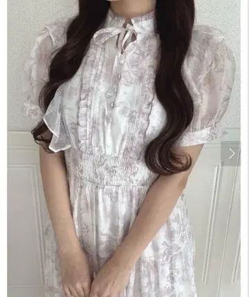 evelyn 라메 프릴 꽃무늬 OP 핑크