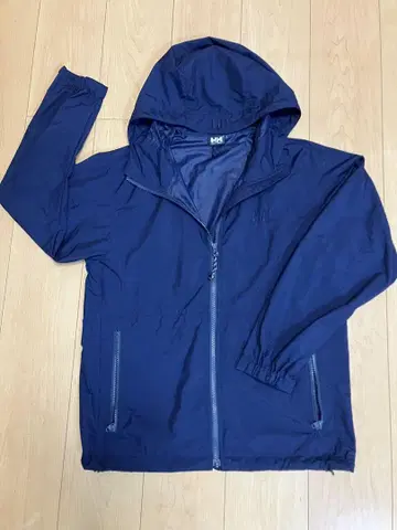 컨디션 최상 HELLY HANSEN 네이비 후드 부착 나일론 자켓