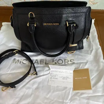 ( 주말 한정 판매 ) 새상품급 마이클코어스 숄더백 주름 가죽 블랙