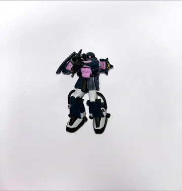 자쿠 II 검은 삼연성 완성품