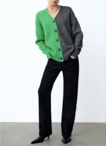 ZARA 대비 니트