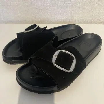 MB 아이템 가죽 샌들 블랙